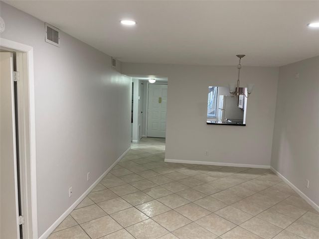 6549 SOMERSET Drive 106, Boca Raton, FL 33433