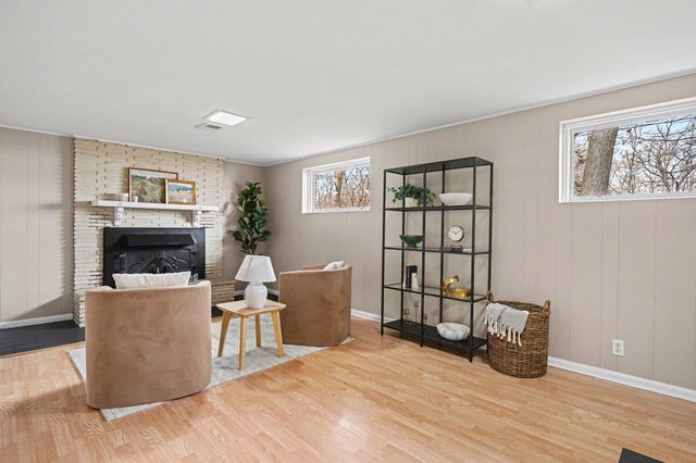 2289 Castle Avenue, Norton Shores, MI 49441