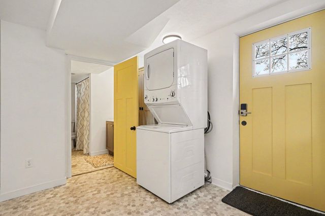 2289 Castle Avenue, Norton Shores, MI 49441