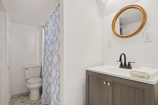 2289 Castle Avenue, Norton Shores, MI 49441