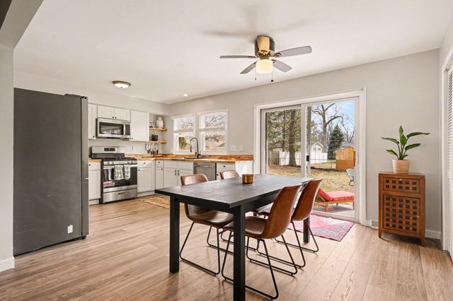 2289 Castle Avenue, Norton Shores, MI 49441