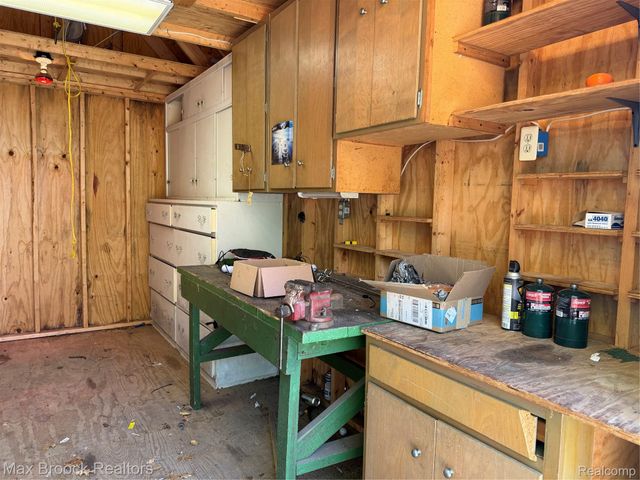 9024 MANDON Road, White Lake Charter Township, MI 48386