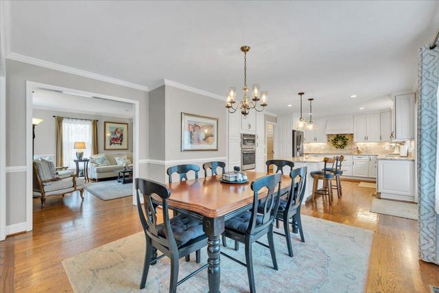 702 Marion LN, Salem, VA 24153