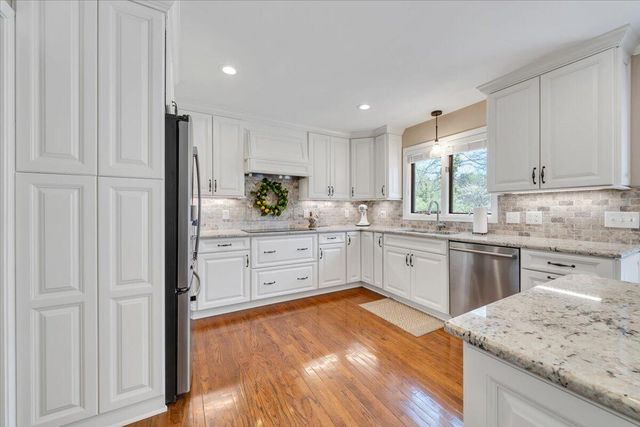 702 Marion LN, Salem, VA 24153