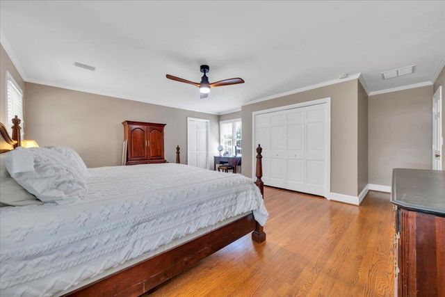 702 Marion LN, Salem, VA 24153