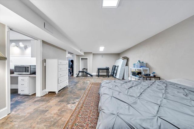 702 Marion LN, Salem, VA 24153