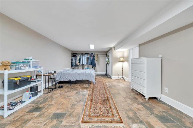 702 Marion LN, Salem, VA 24153