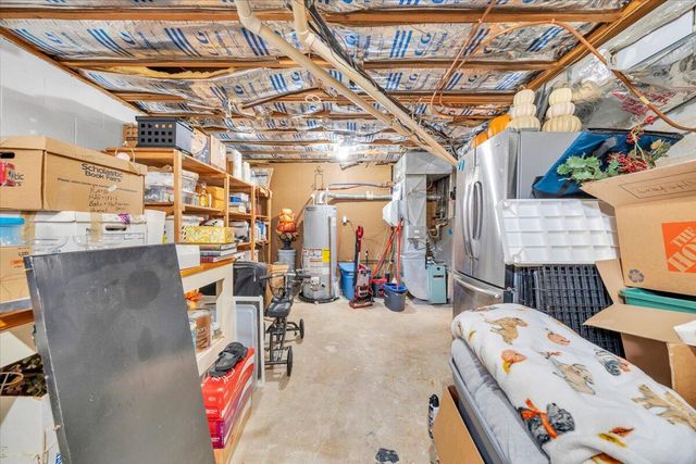 702 Marion LN, Salem, VA 24153