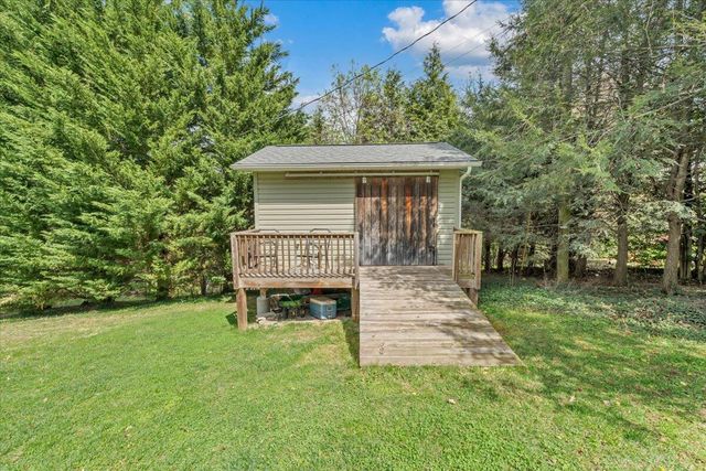 702 Marion LN, Salem, VA 24153