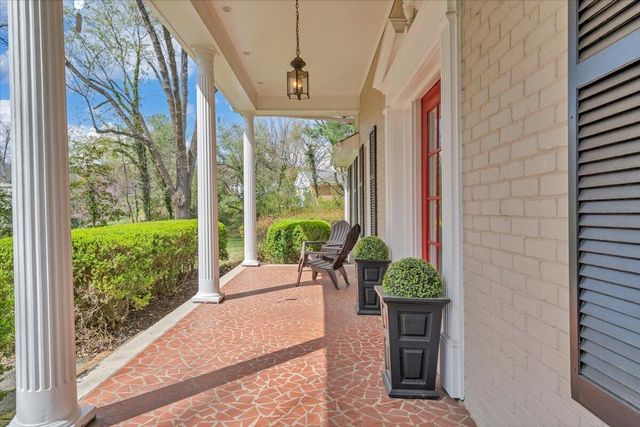 702 Marion LN, Salem, VA 24153