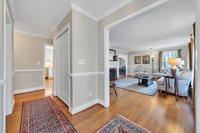 702 Marion LN, Salem, VA 24153