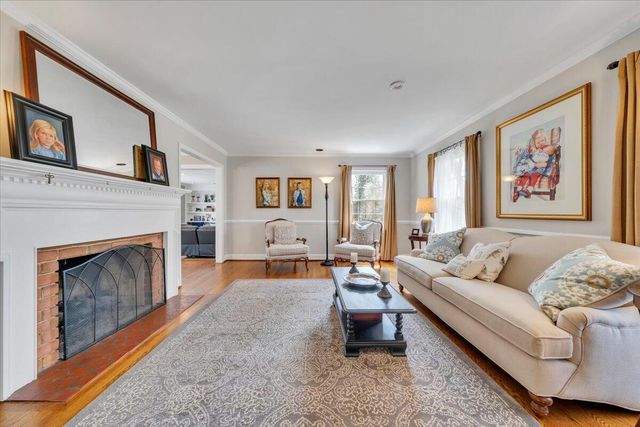 702 Marion LN, Salem, VA 24153