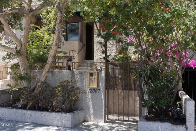 12007 Rochester Avenue 1, Los Angeles, CA 90025