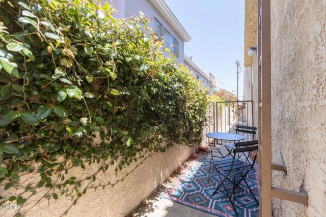 12007 Rochester Avenue 1, Los Angeles, CA 90025