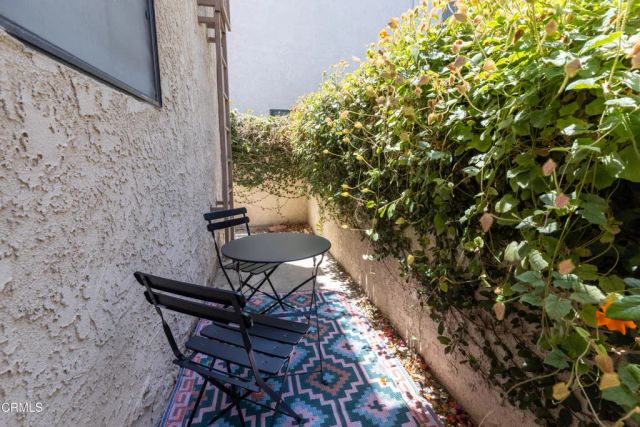 12007 Rochester Avenue 1, Los Angeles, CA 90025