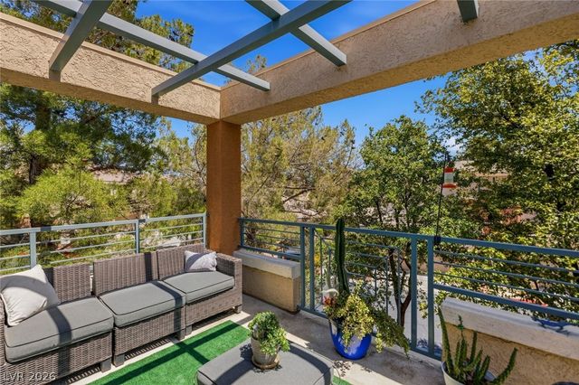 830 Cozette Court 201, Las Vegas, NV 89144