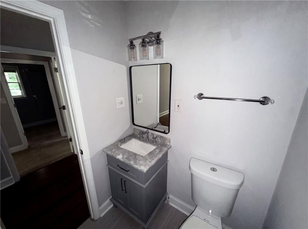 Image 14 of property listing at 2336 Nesbitt Drive NE, Atlanta, GA 30319