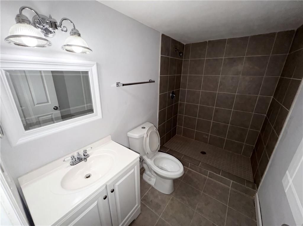 Image 15 of property listing at 2336 Nesbitt Drive NE, Atlanta, GA 30319