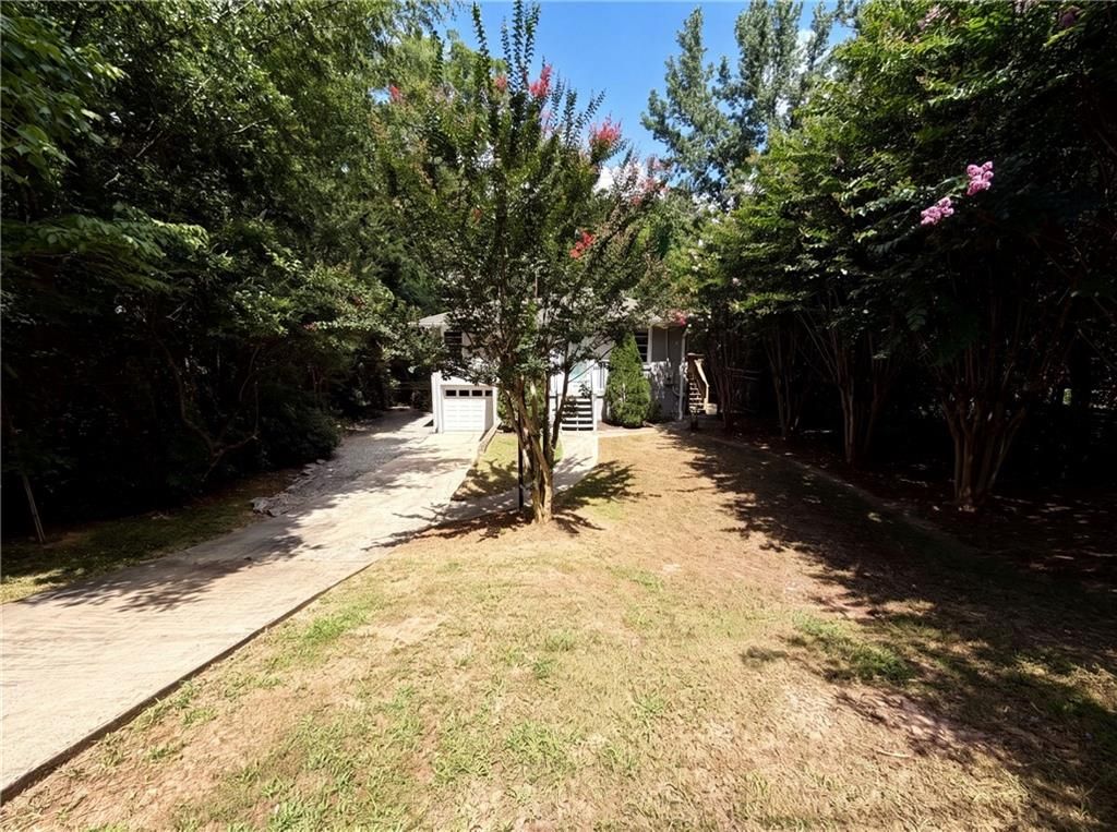 Image 22 of property listing at 2336 Nesbitt Drive NE, Atlanta, GA 30319
