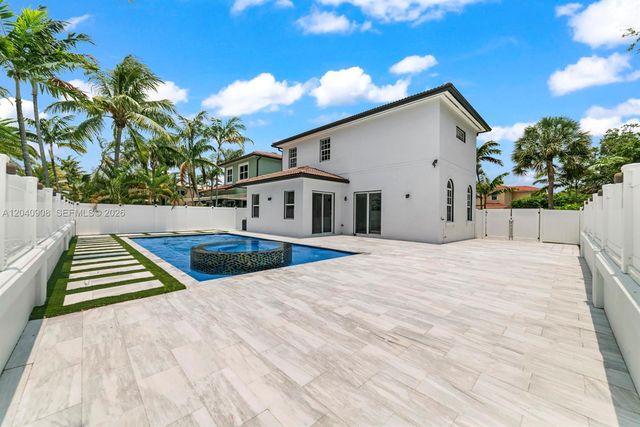 3040 SW 44th Ct, Dania Beach, FL 33312