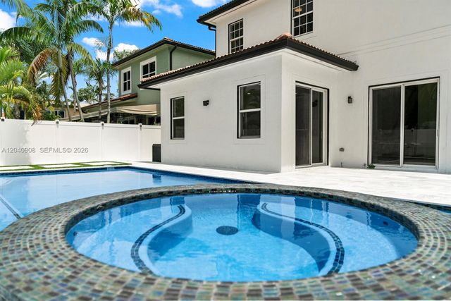 3040 SW 44th Ct, Dania Beach, FL 33312