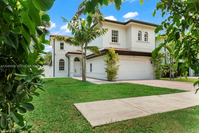 3040 SW 44th Ct, Dania Beach, FL 33312