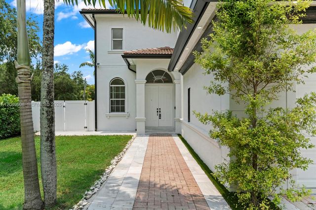 3040 SW 44th Ct, Dania Beach, FL 33312