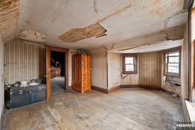 94 Center Street, Clifton, NJ 07011