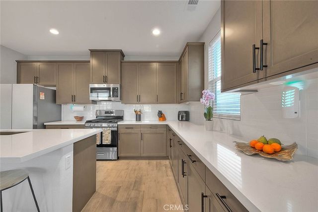 11912 Olivine, Victorville, CA 92392