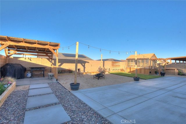 11912 Olivine, Victorville, CA 92392