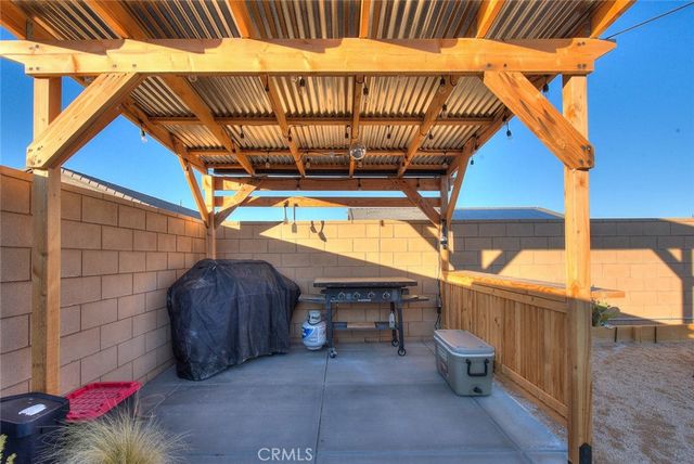 11912 Olivine, Victorville, CA 92392