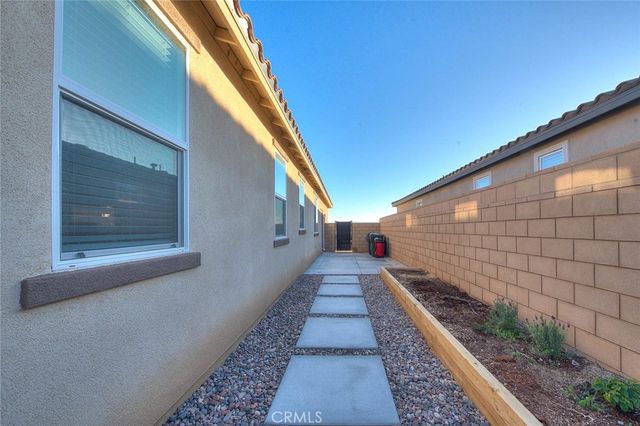 11912 Olivine, Victorville, CA 92392
