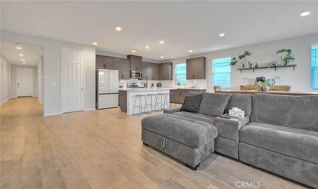 11912 Olivine, Victorville, CA 92392