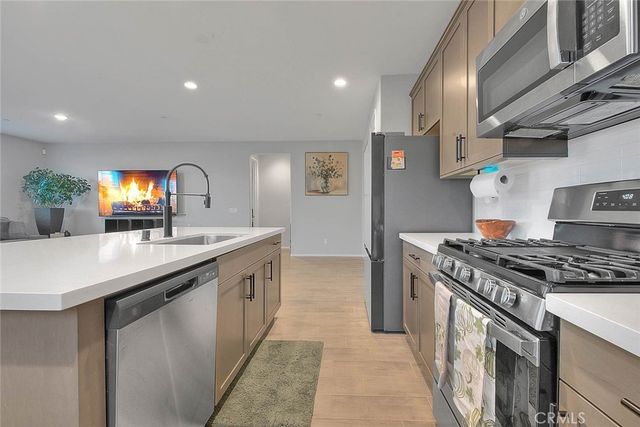 11912 Olivine, Victorville, CA 92392