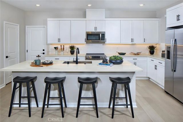 5922 Rockport Rd, Eastvale, CA 92880