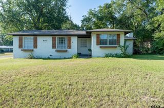 806 E Duval, Troup, TX 75789