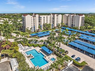 7564 REGENCY LAKE Drive 202, Boca Raton, FL 33433