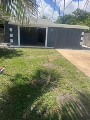 3235 OCEAN Parkway, Boynton Beach, FL 33435