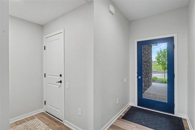 2720 Fleur Drive, Des Moines, IA 50321