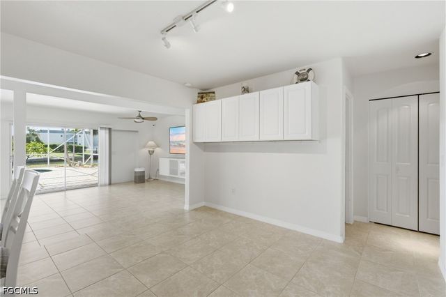 4933 Triton CT W, Cape Coral, FL 33904