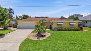 4933 Triton CT W, Cape Coral, FL 33904