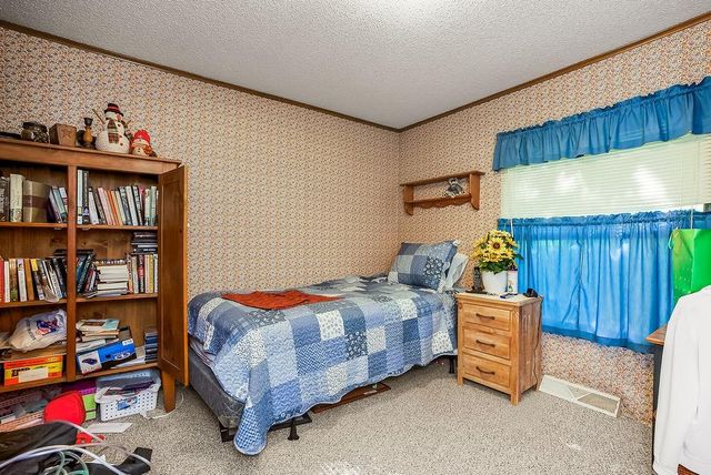 807 Chestnut Street, Greenwood, MO 64034