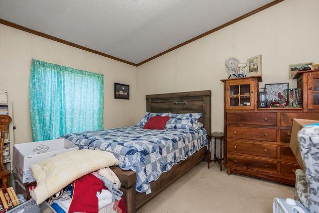 807 Chestnut Street, Greenwood, MO 64034