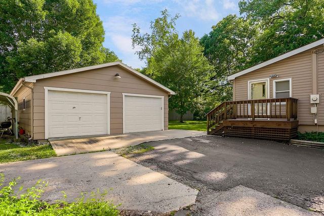 807 Chestnut Street, Greenwood, MO 64034