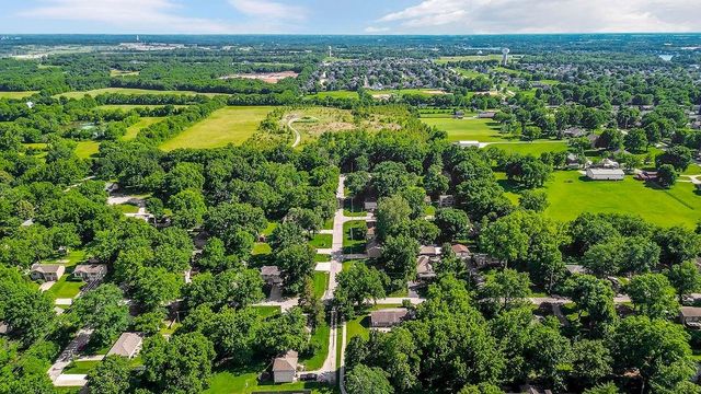 807 Chestnut Street, Greenwood, MO 64034
