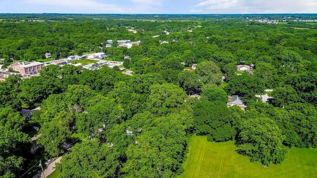 807 Chestnut Street, Greenwood, MO 64034