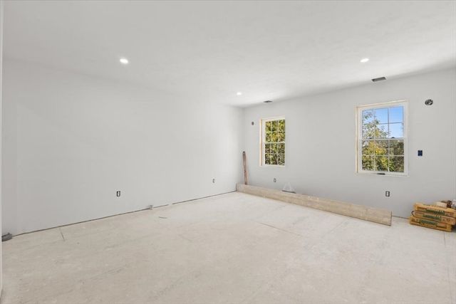 505 N Central St, East Bridgewater, MA 02333