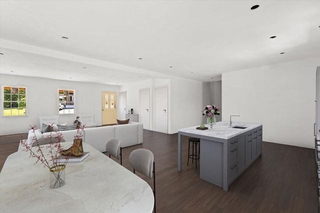 505 N Central St, East Bridgewater, MA 02333