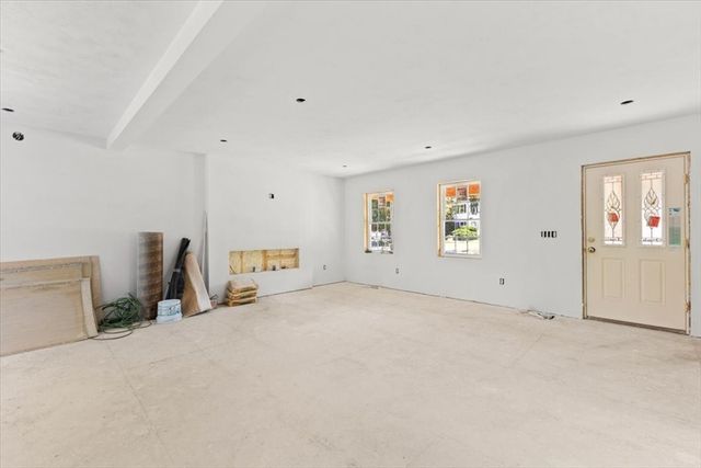 505 N Central St, East Bridgewater, MA 02333
