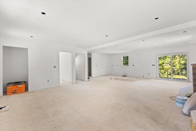 505 N Central St, East Bridgewater, MA 02333